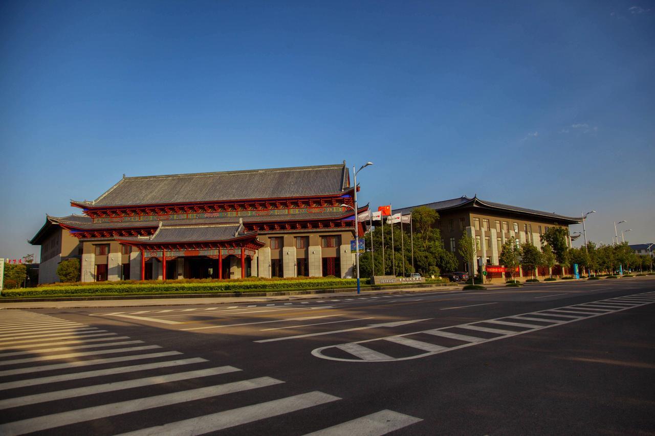 Cloud Luo Ping Hotel Luoping Exterior foto