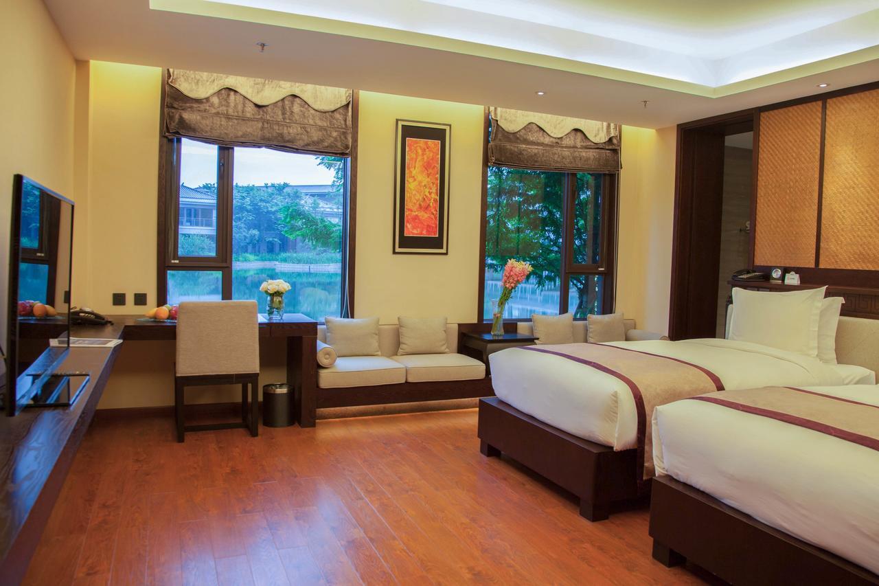 Cloud Luo Ping Hotel Luoping Exterior foto